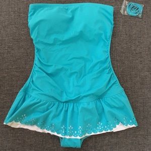 New One piece swimsuit NWT merch sample